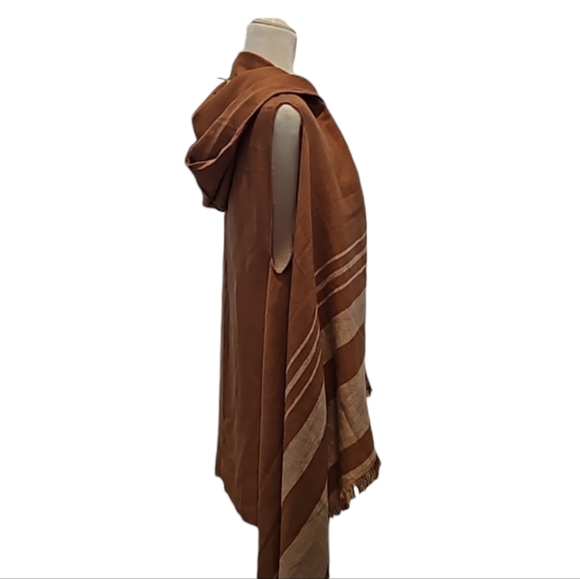 Francescas boho fringe hooded cape, 100% acrylic - Picture 5 of 12